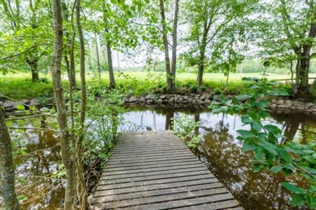 Poppelstrand Nuuksio, Pet Friendly Guest Apartment Bagian luar foto